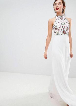 Эксклюзивное макси платье , декорированное роскошной вышивкой из пайеток премиум бренда