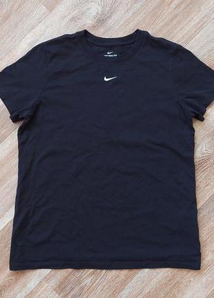 Женская футболка the nike tee центр лого2 фото