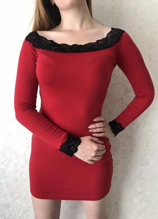 Красное платье з кружевом3 фото
