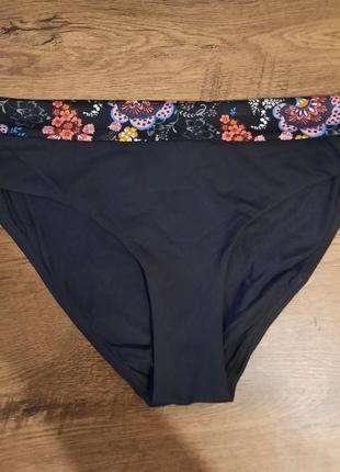 Низ от купальника известного бренда beldona размер l