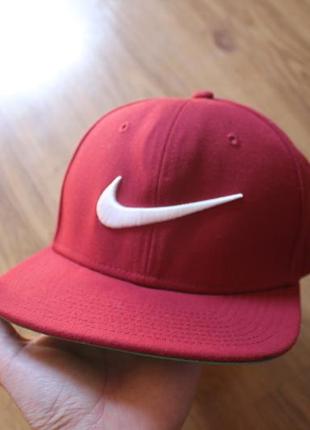 Бейсболка снепбек nike swoosh pro