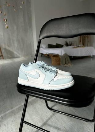 Кожаные кроссовки air jordan 1 low sky6 фото