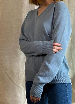 Блакитна кофтинка