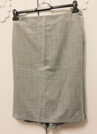 Элегантная юбка карандаш из тонкой шерсти светло-серая