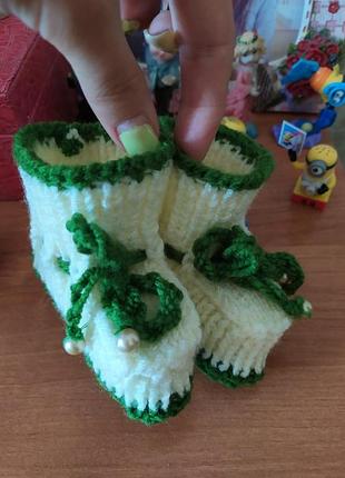 Вязанные пинетки