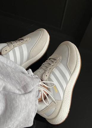 Кроссовки adidas iniki beige