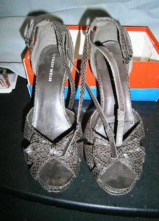 Жіночі туфлі 26см-39р б/у знижка