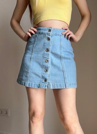 Джинсовая мини юбка на пуговицах new look1 фото