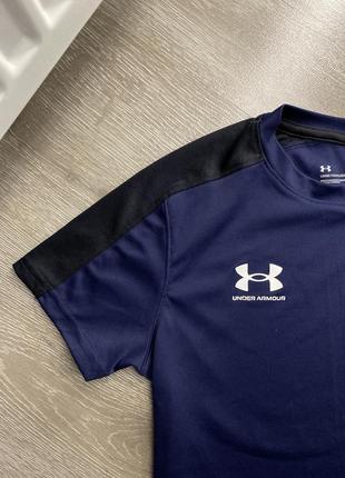 Спортивна футболка under armour2 фото