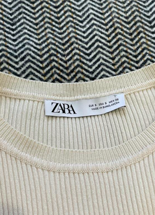 Zara свитерик гольф кофточка в рубчик укороченная по фигуре7 фото