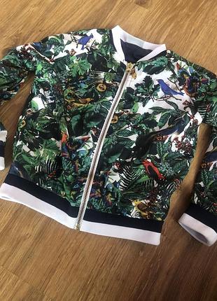 Яркий бомбер