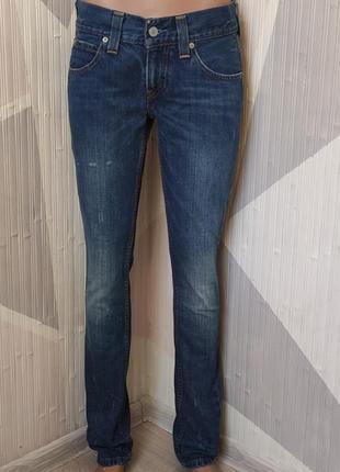 Джинсы женские levi's, w28/l32