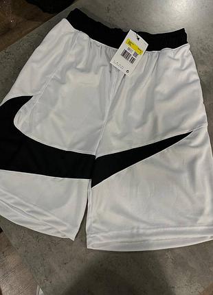 Nike big swoosh 3