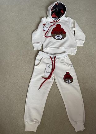 Детский костюм moschino 104/110