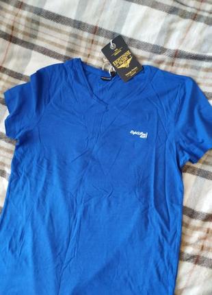 Футболка чоловіча