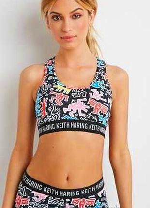 Чорний спортивний топ з прикольним принтом від forever 21