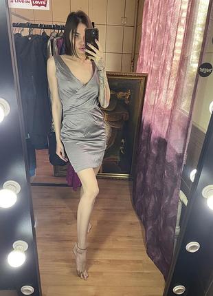 Платье серое шелк