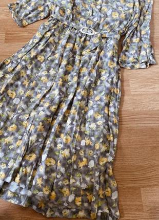 Нежное весеннее платье в цветочный принт2 фото
