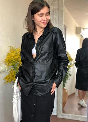 Женская рубашка из эко кожи miho s (италия) размер l