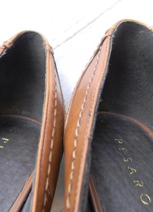Женские кожаные туфли pesaro р.37 (24,7 см)2 фото