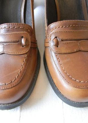 Женские кожаные туфли pesaro р.37 (24,7 см)5 фото
