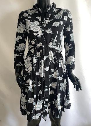 Чорна сукня-сорочка в квіточку1 фото