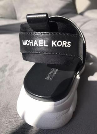 Босоніжки michael kors rooney scuba sport sandal black оригінал5 фото