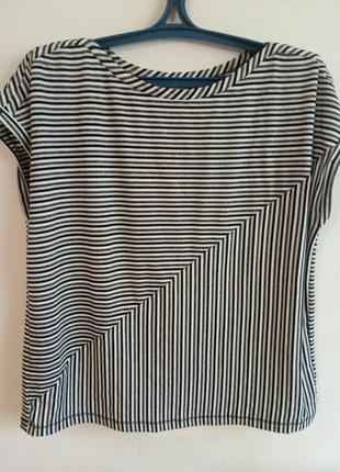 Крутая  футболка раз.м можна до xl