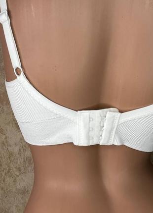 Топ. топик-бюстгалтер в рубчик. цвета разные: белый, черный, бежевый, серый.