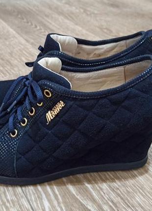 Туфлі/ботинки/снікери