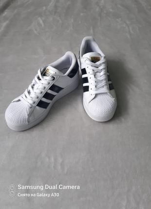 Кроссовки adidas  superstar оригинал+ в подарок футболка оригинал