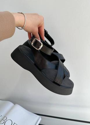 Шикарні босоніжки10 фото