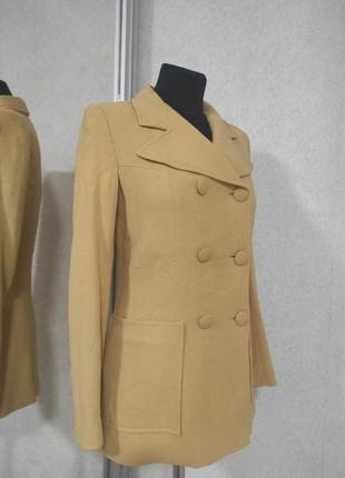 Блейзер пиджак жакет из шерсти и вискозы uterque оригинальный удлиненный базовый трендовый желтый горчичный3 фото