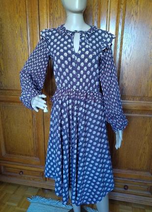 Весняне плаття в квітковий принт