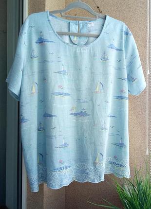 Красива літня блуза з вишивкою по низу з натуральної тканини