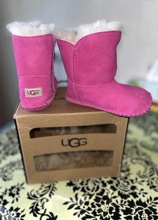 Сапожки, пинетки ugg5 фото