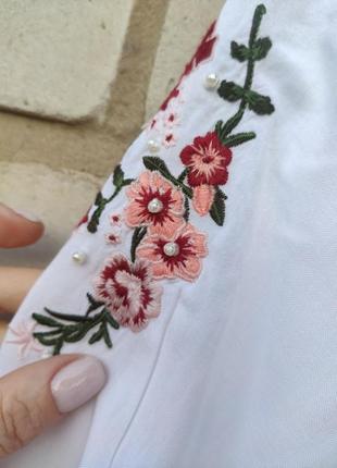 Нежная блуза с вышивками р. м2 фото
