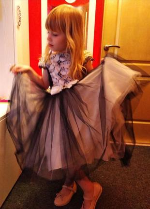 Плаття на  свято святкове 5-6-7 років сукня