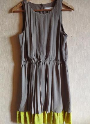 Платье.