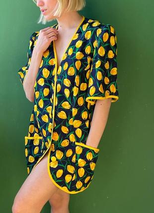 Винтажный жакет блуза из натурального шелка с цветочным принтом желтыми тюльпанами3 фото