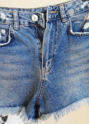 Шорты  от stradivarius