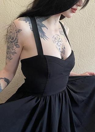 Платье черное