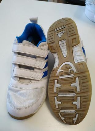 Кросівки adidas, оригінал1 фото