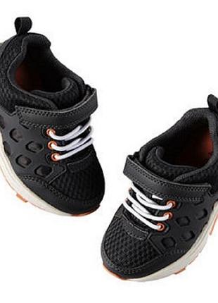 Кроссовки картерс