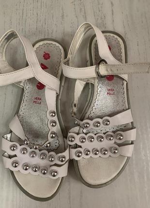 Кожаные босоножки итальялия 35 размер