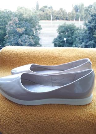 Шкіряні Балетки лак