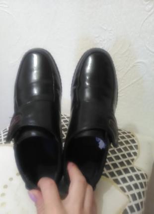 Туфлі для хлопчика ,б/в