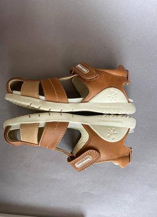 Закриті шкіряні сандалі biomecanics для хлопчика