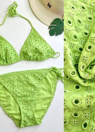 Зеленый купальник с прошвы