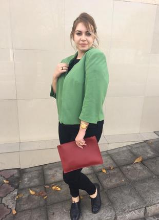 Женский жакет, укороченый пиджак; бледно зелёного цвета4 фото